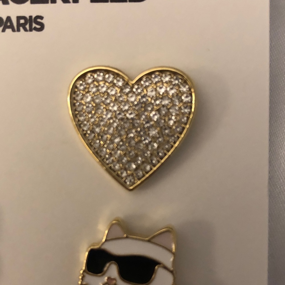 Karl Lagerfeld Paris 3PC Lapel Pin Set Karl, Choupette & Crystal Heart NEW - Picture 7 of 11